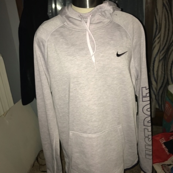 Nike Sweaters - Nike sweater